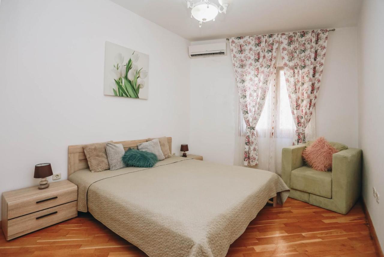 Apartment Near Ponta Nova Of Rafailovici Bečići エクステリア 写真