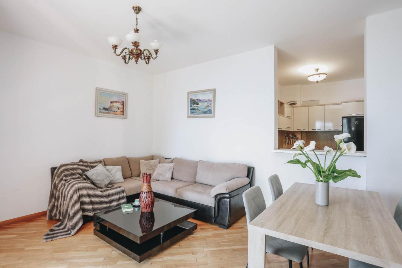 Apartment Near Ponta Nova Of Rafailovici Bečići エクステリア 写真
