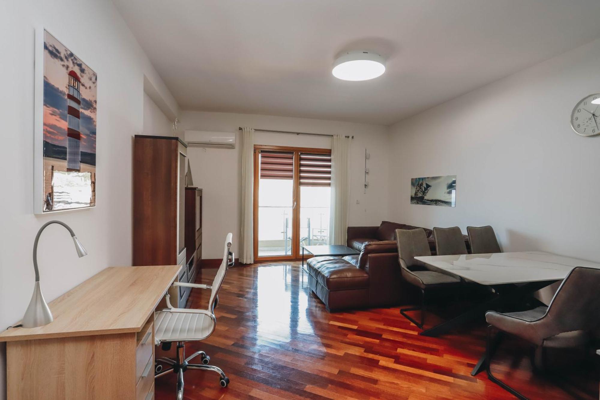 Apartment Near Ponta Nova Of Rafailovici Bečići エクステリア 写真