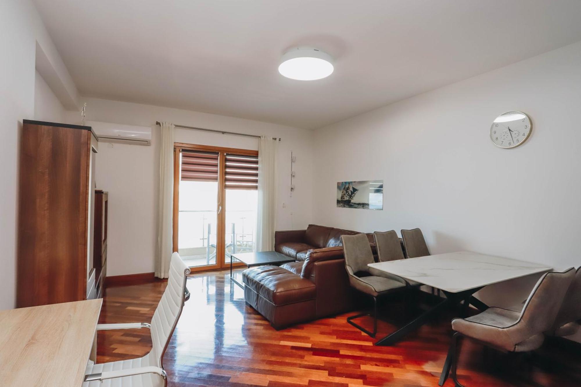 Apartment Near Ponta Nova Of Rafailovici Bečići エクステリア 写真